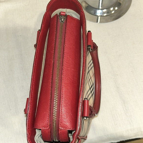 BURBERRY Nova Check Hand Bag red - Picture 8 of 13